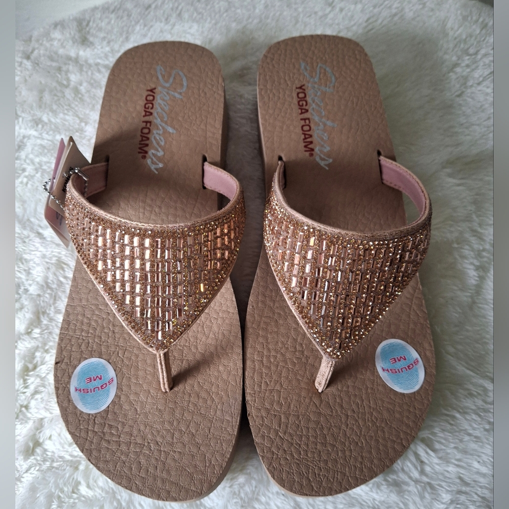 Women's Skechers Tan and Pink Sandals Size 11